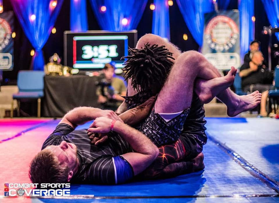 Competition triangle armbar